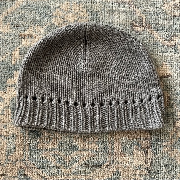 J Crew 100% cashmere beanie